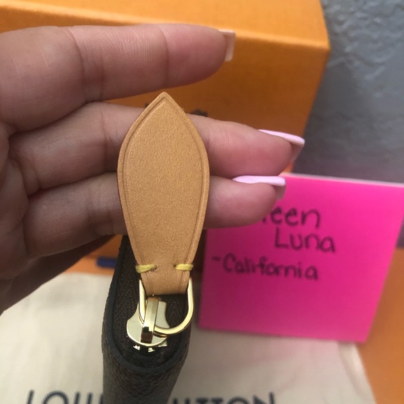 ❌Sold❌ 𝗕𝗡𝗪𝗧 𝘇𝗶𝗽𝗽𝘆 𝗰𝗼𝗶𝗻 𝗽𝘂𝗿𝘀𝗲 - Picture 10 of 15